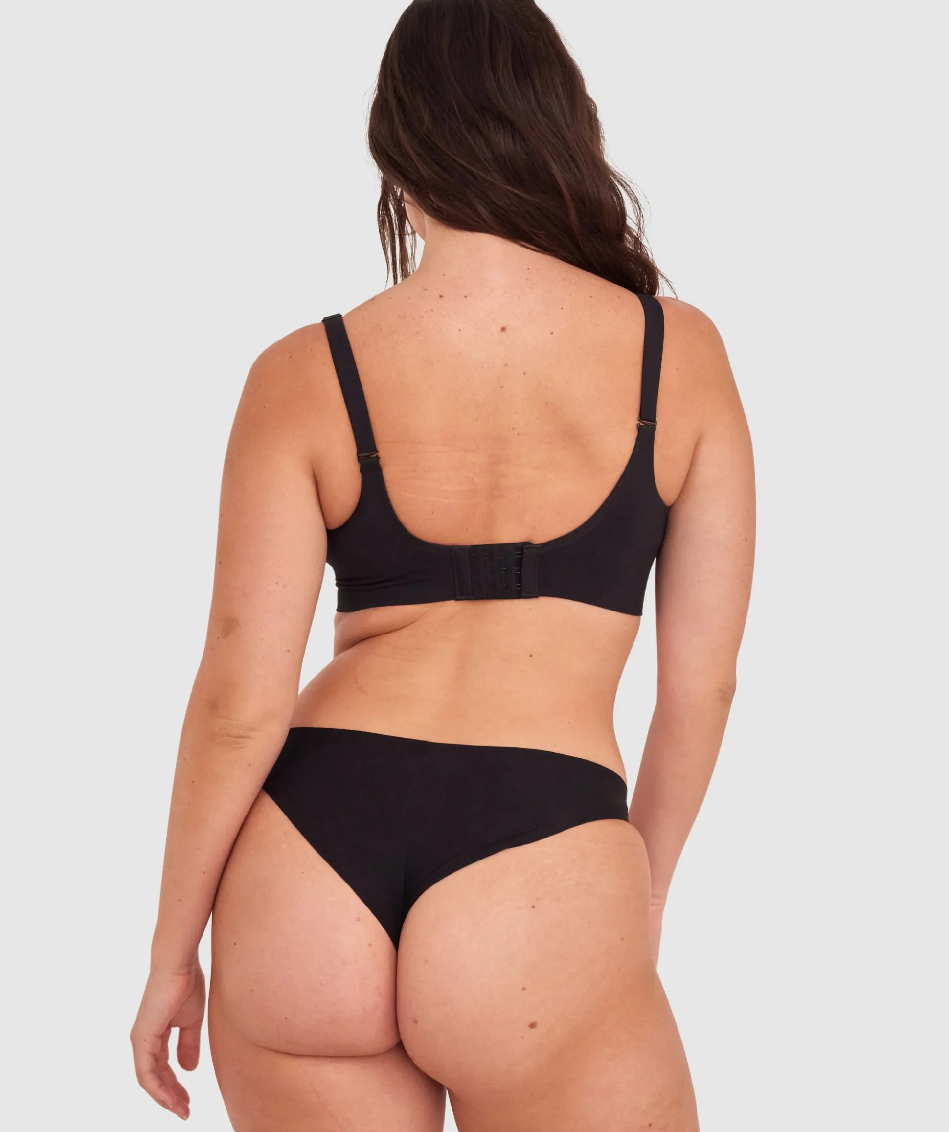 Base Layers Wirefree Full Coverage - Black