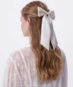 Bow Hair Clip - Ivory