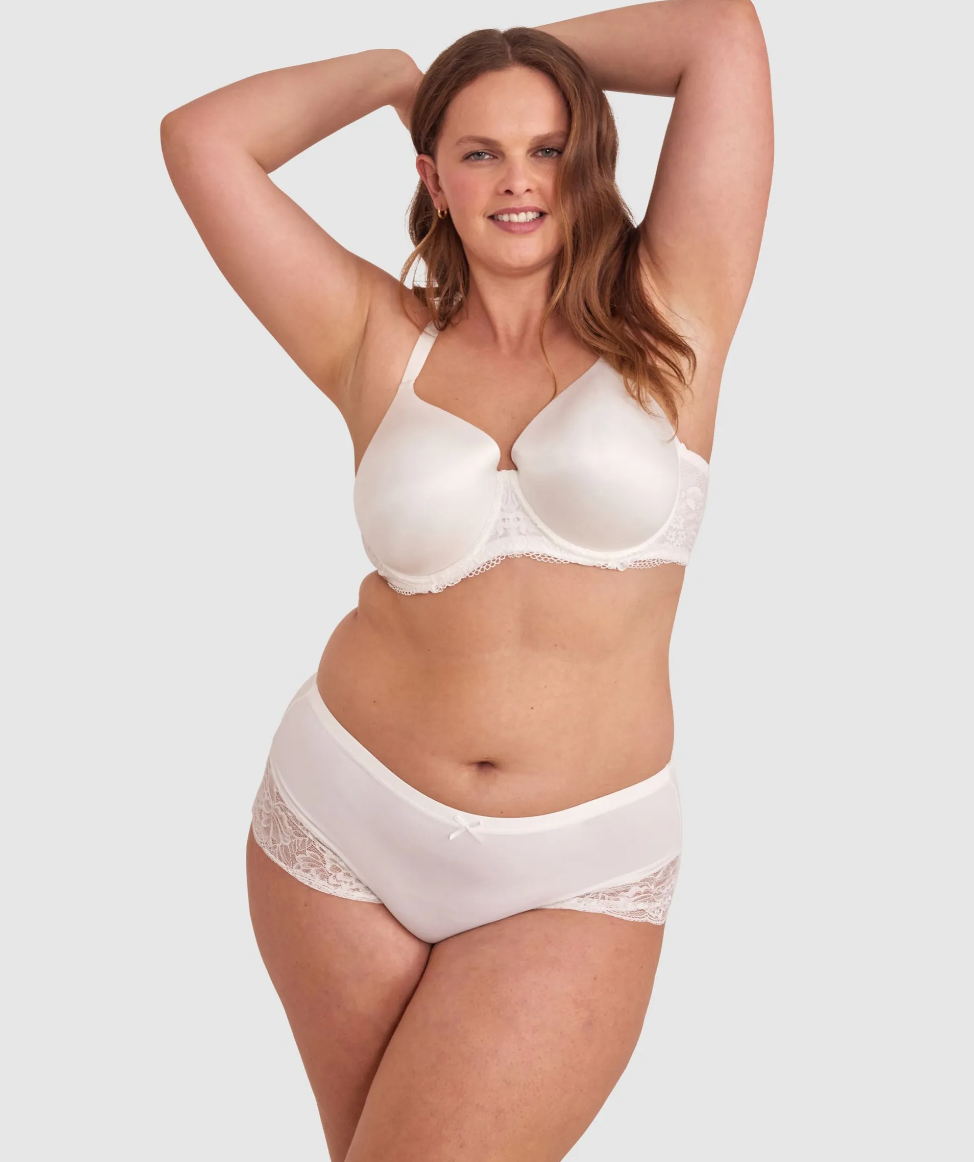 Faith Full Shortie - Ivory