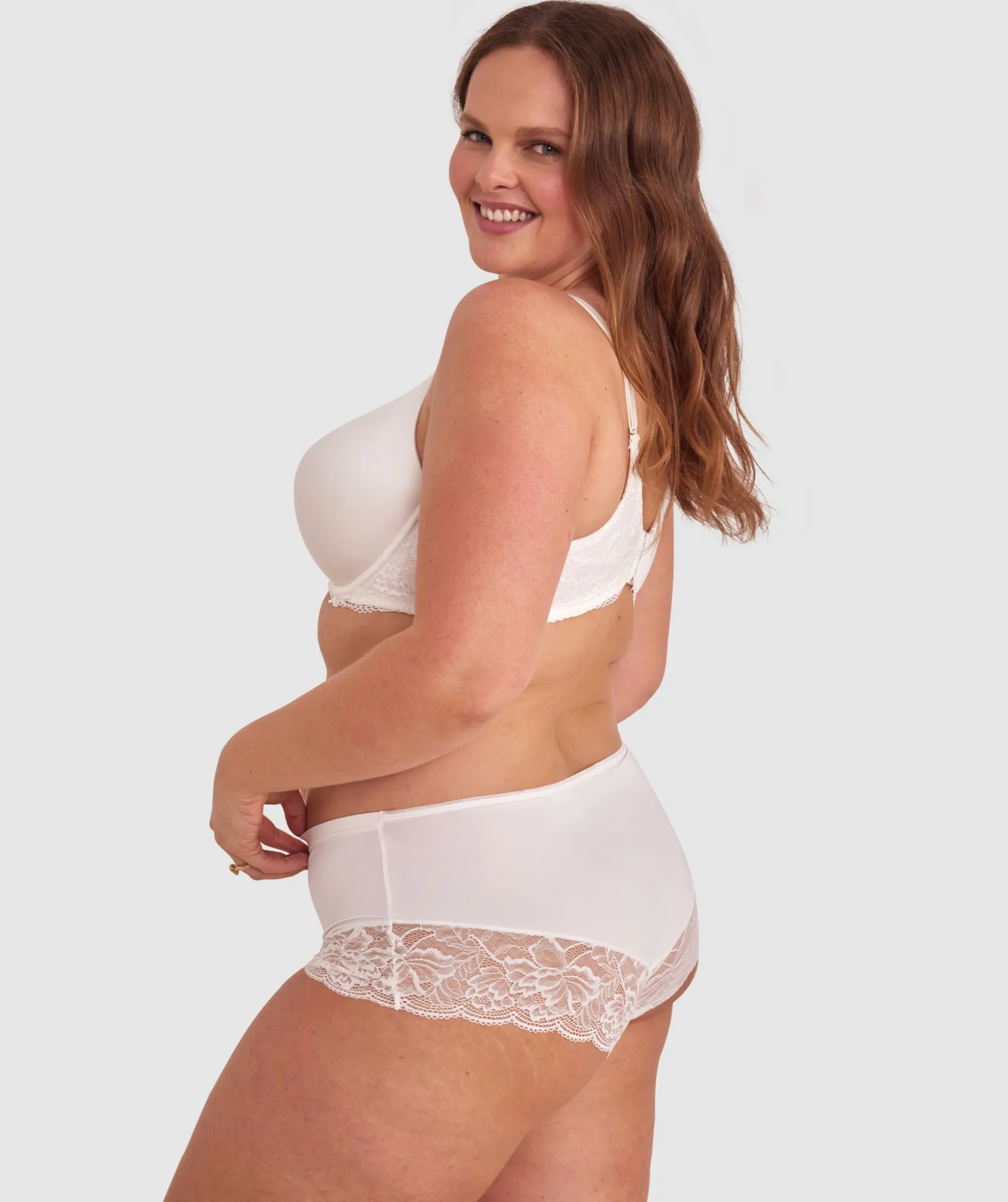 Faith Full Shortie - Ivory