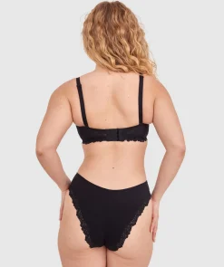 NKD Lightly Lined Multiway Bra - Black