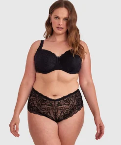 Romance Shortie - Black