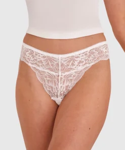 Romance V String Knicker - Ivory