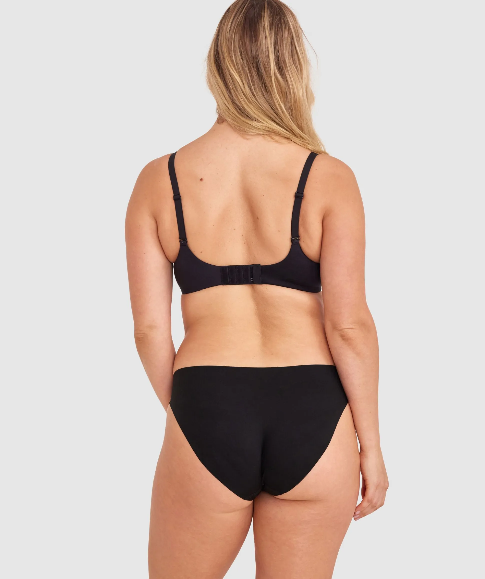 Smooth Comfort Bikini Cut Knicker - Black