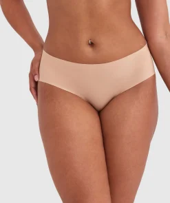 Smooth Comfort Shortie - Nude
